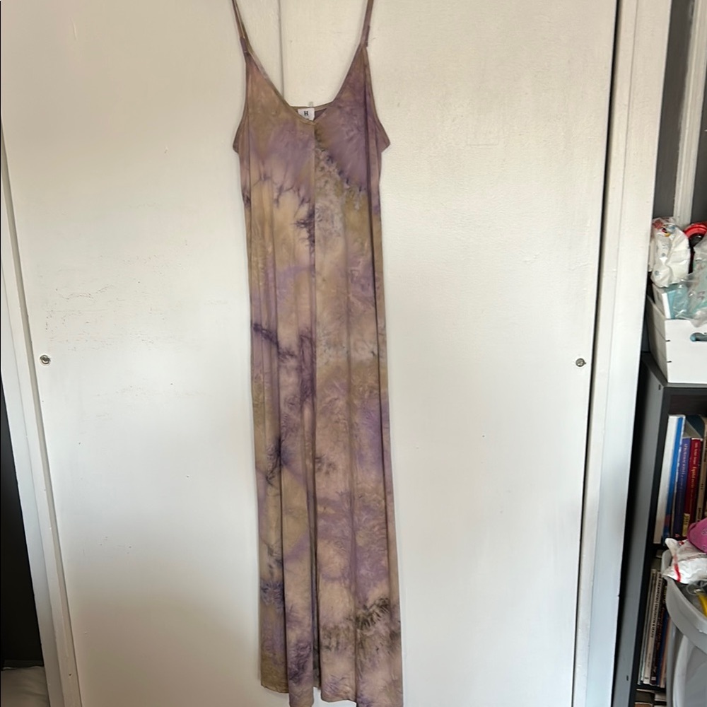 Elegant Purple Tie-Dye Maxi Dress